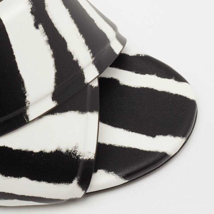 Pre Owned Burberry Black/White Leather Ankle Strap Castlebar Sandals Size 37