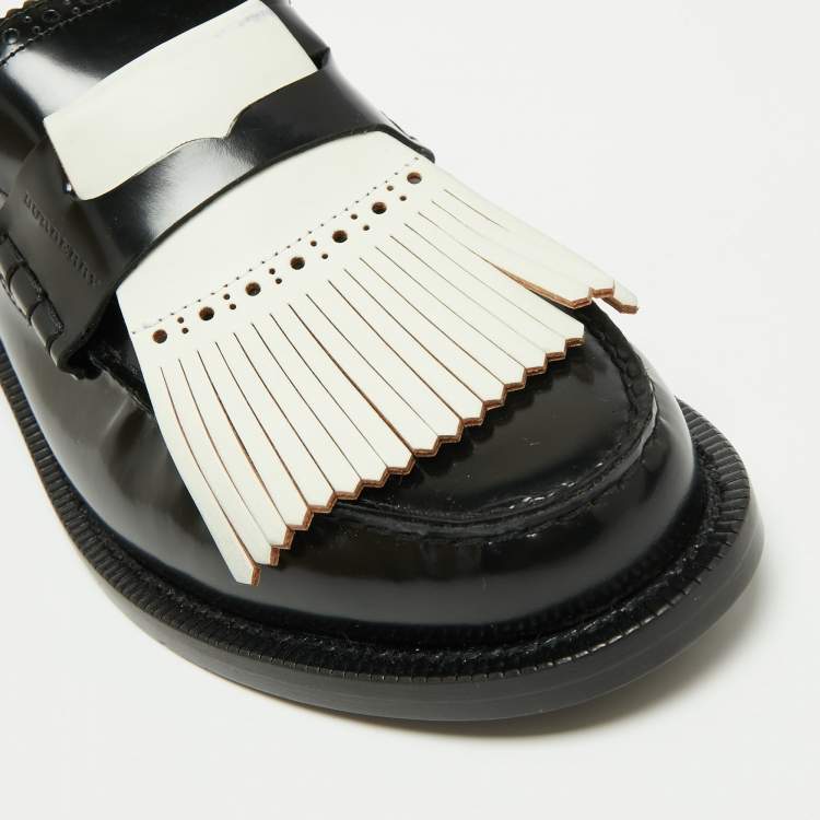 Pre Owned Burberry Two Tone Leather Beckshill Fringe Details Flat Mules Size 40