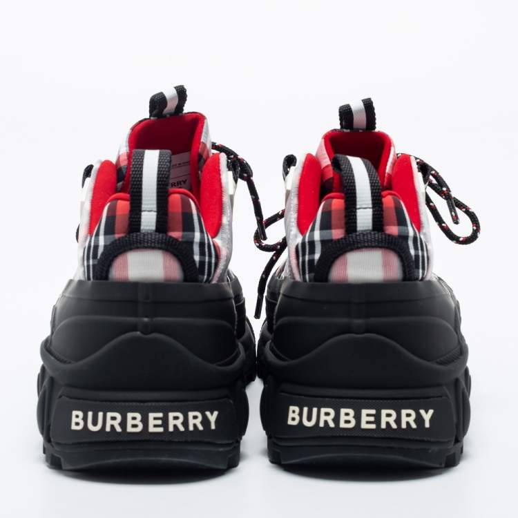 Pre Owned Burberry Multicolor Rubber and Canvas Arthur Lace Up Sneakers Size 40