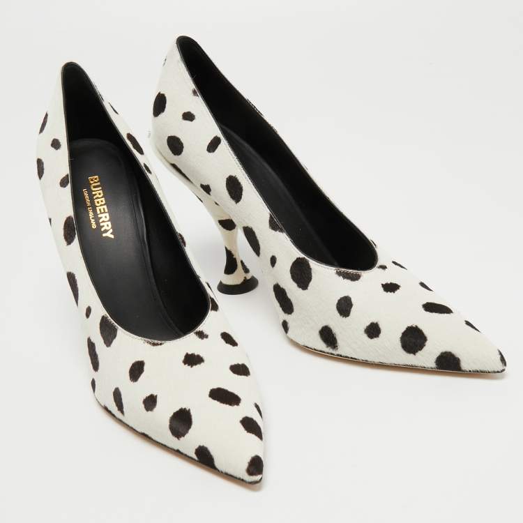 Pre Owned Burberry White/Black Calf Hair Ava Pumps Size 39.5