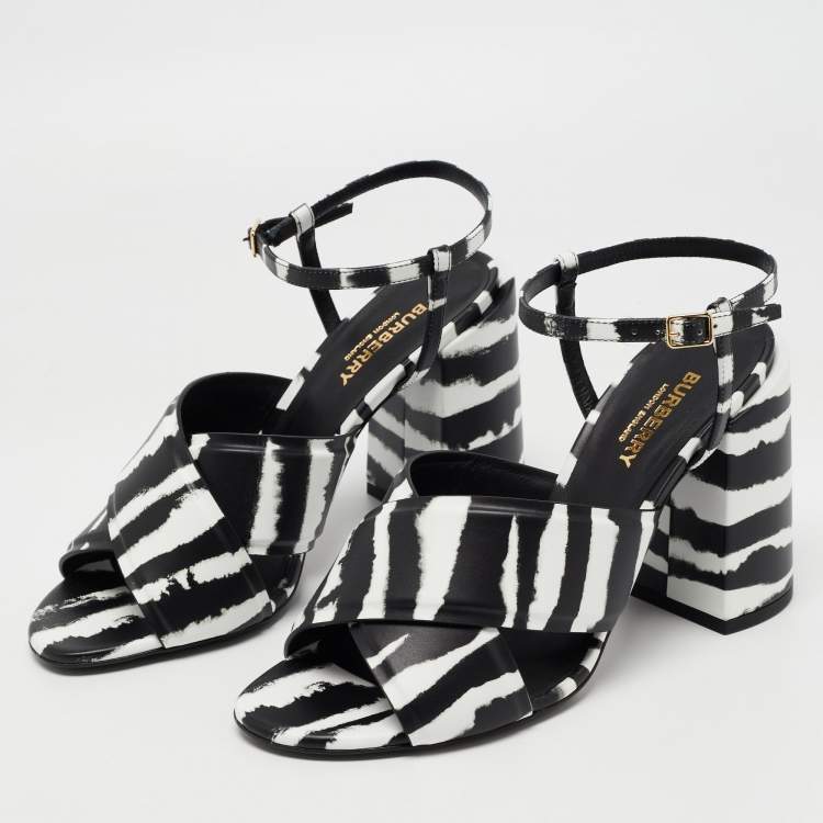 Pre Owned Burberry White/Black Leather Castlebar Ankle Strap Sandals Size 39