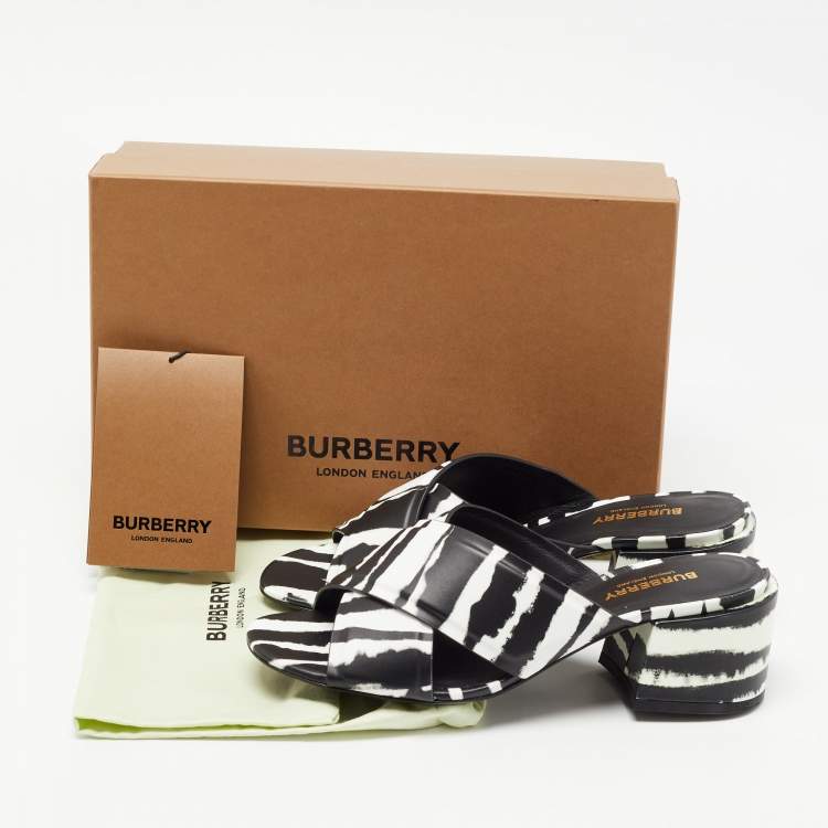 Pre Owned Burberry Black/White Leather Castlebar Mules Size 38.5