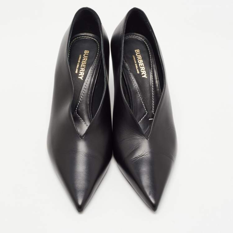 Pre Owned Burberry Black Leather Vneck Pointed Toe Pumps Size 37
