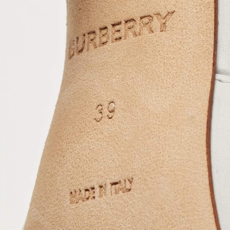 Pre Owned Burberry Pebble Grey Leather Welton Chain Detail T-Strap Ankle-Tie Pumps Size 39