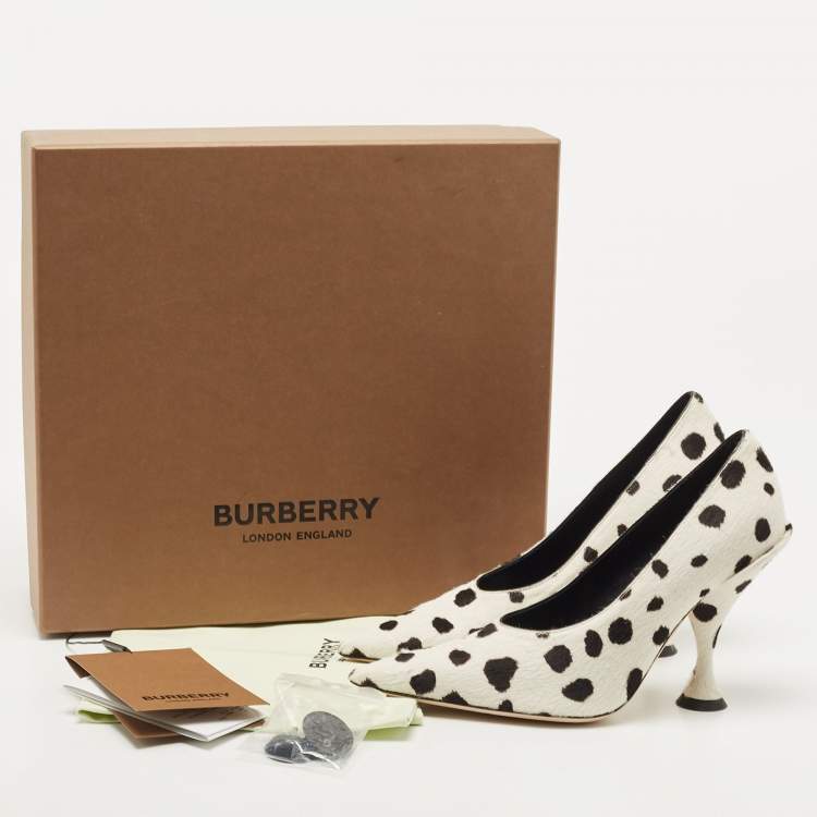 Pre Owned Burberry Black/White Calf Hair Ava Pointed Toe Pumps Size 36
