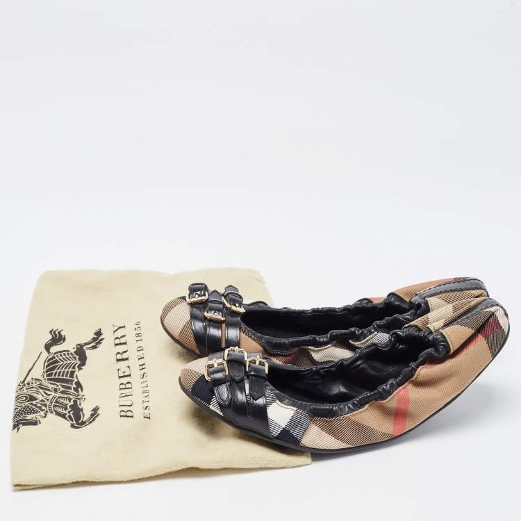 Pre Owned Burberry Brown/Black Novacheck Canvas and Leather Buckle Scrunch Ballet Flats Size 37