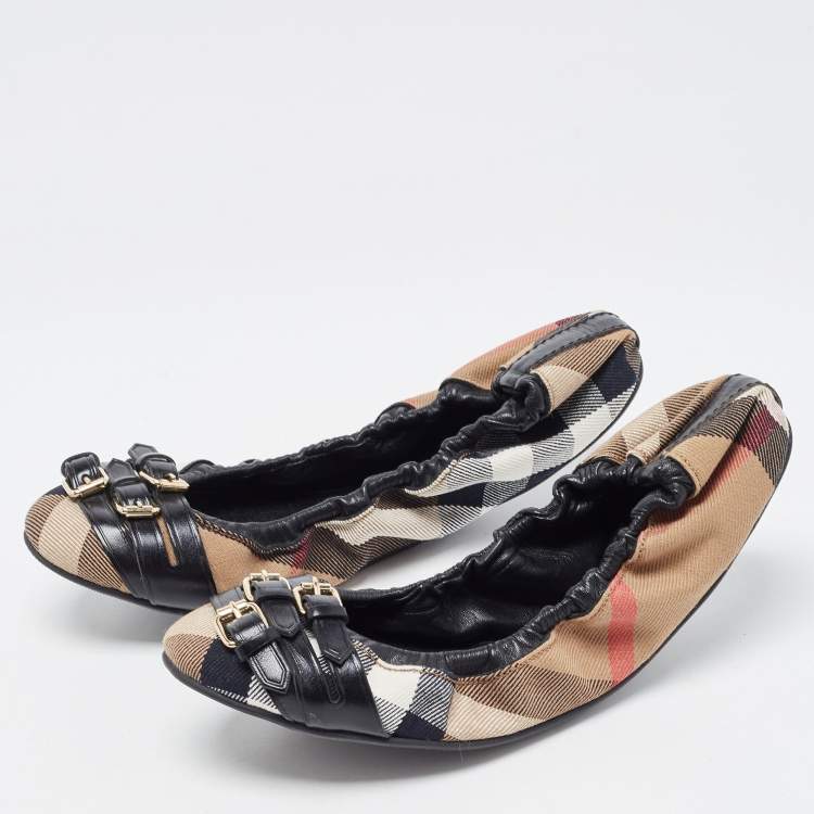 Pre Owned Burberry Brown/Black Novacheck Canvas and Leather Buckle Scrunch Ballet Flats Size 37