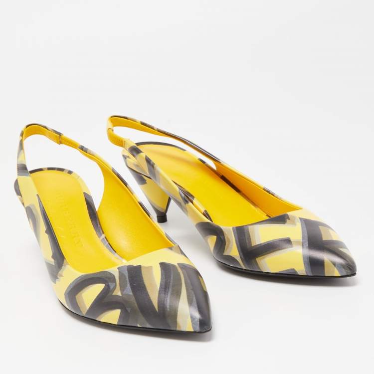 مملوكة مسبقًا Burberry Yellow/Black Printed Leather Morson Slingback Pumps Size 36.5