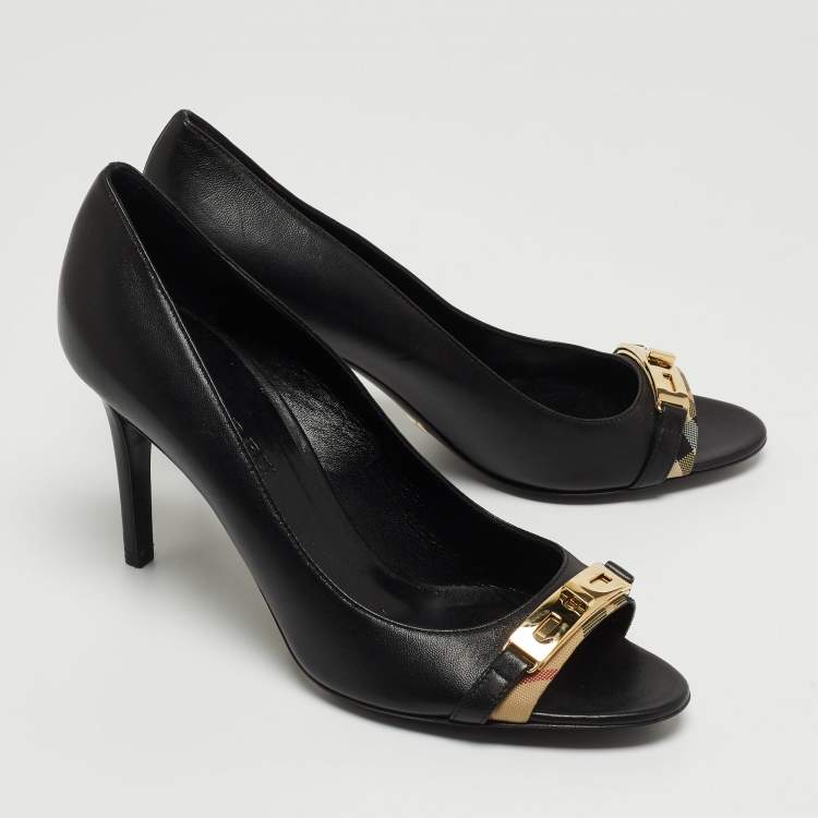 Pre Owned Burberry Black Leather And Canvas Trim Twist Lock Dunlow Peep Toe Pumps Size 39