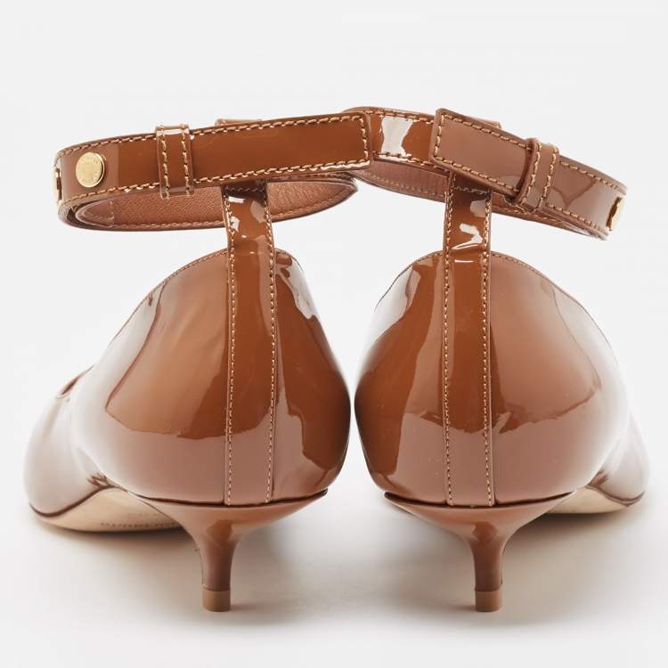 Pre Owned Burberry Brown Patent Leather Dill Kitten Heel Pumps Size 38.5