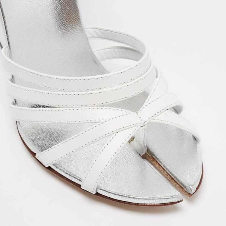 Pre Owned Burberry White Leather Split-Toe Hove Sandals Size 38