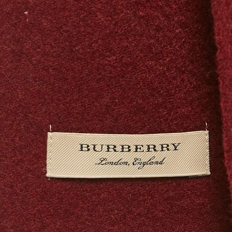 مملوكة مسبقًا Burberry Brit Burgundy Logo Embroidered Cashmere Fringed Muffler