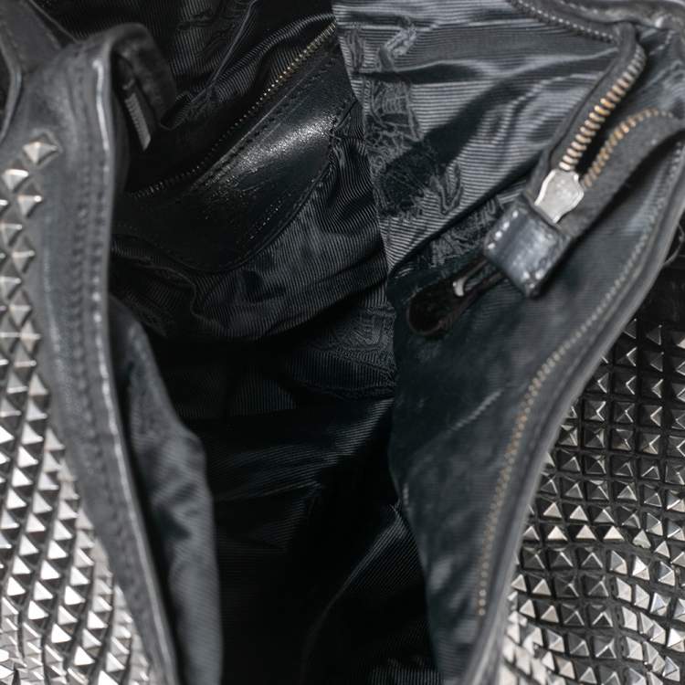 Pre Owned Burberry Black Studded Leather Hoxton Hobo