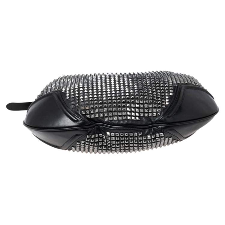 Pre Owned Burberry Black Studded Leather Hoxton Hobo