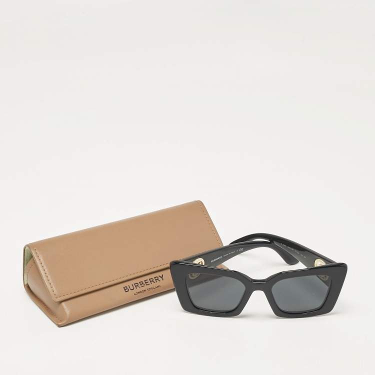 Pre Owned Burberry Black B4344 Daisy Cat Eye Sunglasses