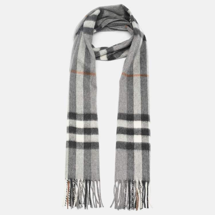 Pre Owned Burberry Grey Classic Check Cashmere Fringed Stole 