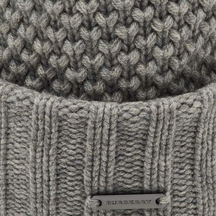 Pre Owned Burberry Grey Fox Fur Trim Wool Knit Beanie