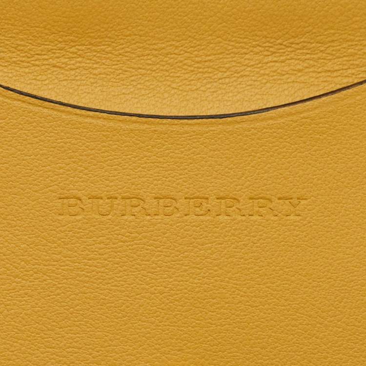 Pre Owned  Burberry Multicolor Leather Scale Camberwell Card Case Bag Charm