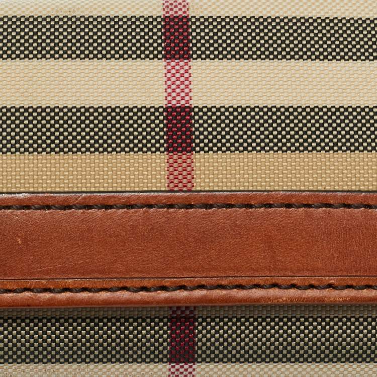 Pre Owned Burberry Brown/Beige Haymarket Fabric and Leather Key Holder