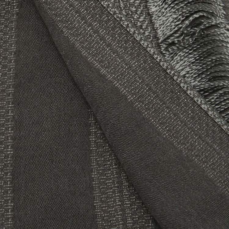 Pre Owned Burberry Grey Wool Fringed Stole