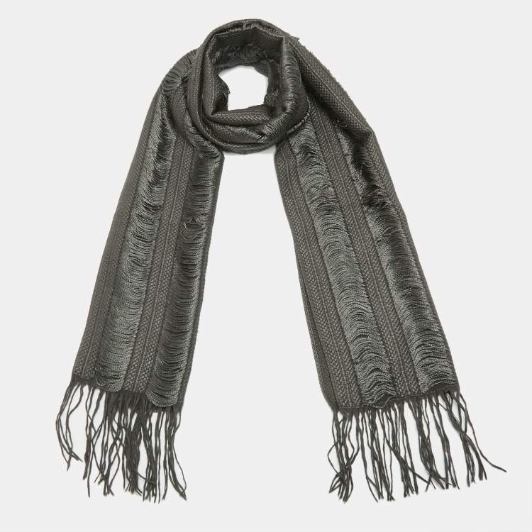 Pre Owned Burberry Grey Wool Fringed Stole