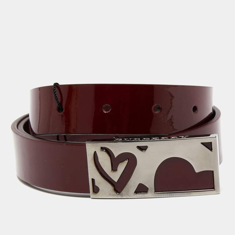 Pre Owned Burberry Maroon Patent Leather Heart Buckle Belt 70 CM