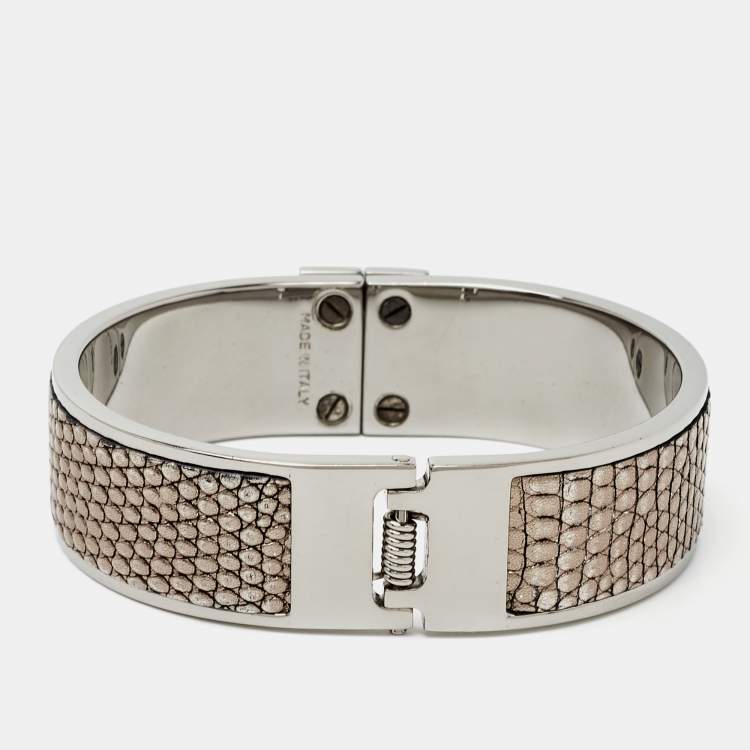 Pre Owned Burberry SpringHills Silver Leather SIlver Tone Bracelet