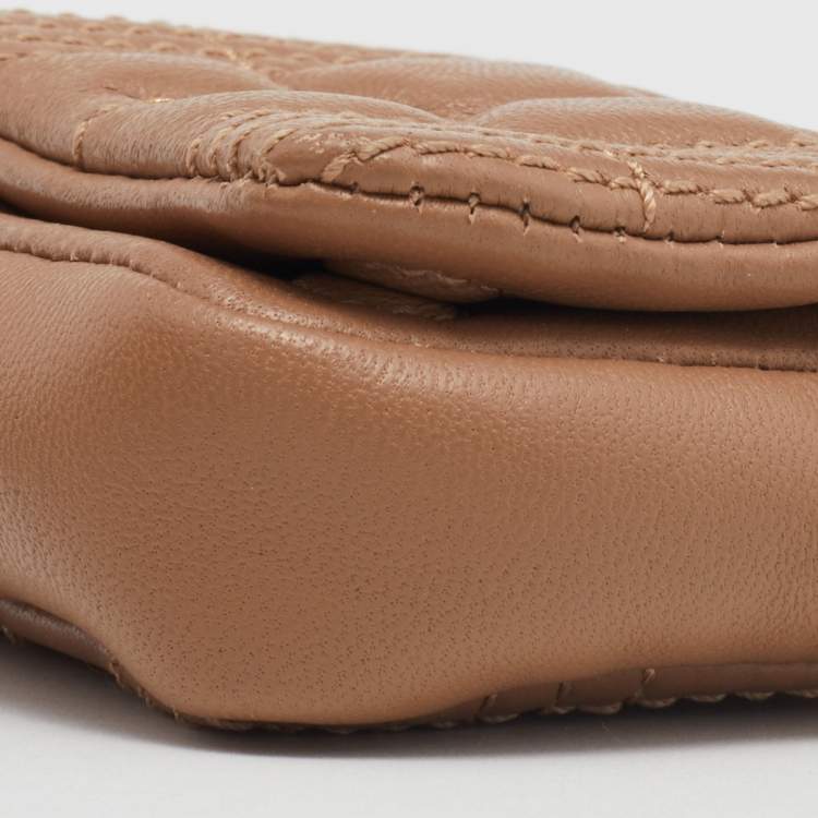 Pre Owned Burberry Beige Quilted Leather AirPods Pro Case 