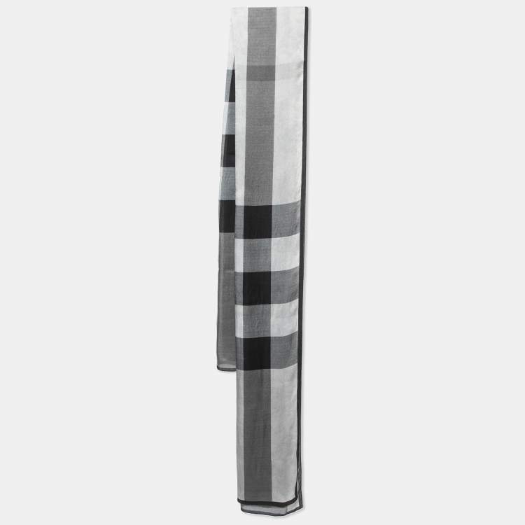 Pre Owned Burberry Grey/Black Giant Check Silk Stole