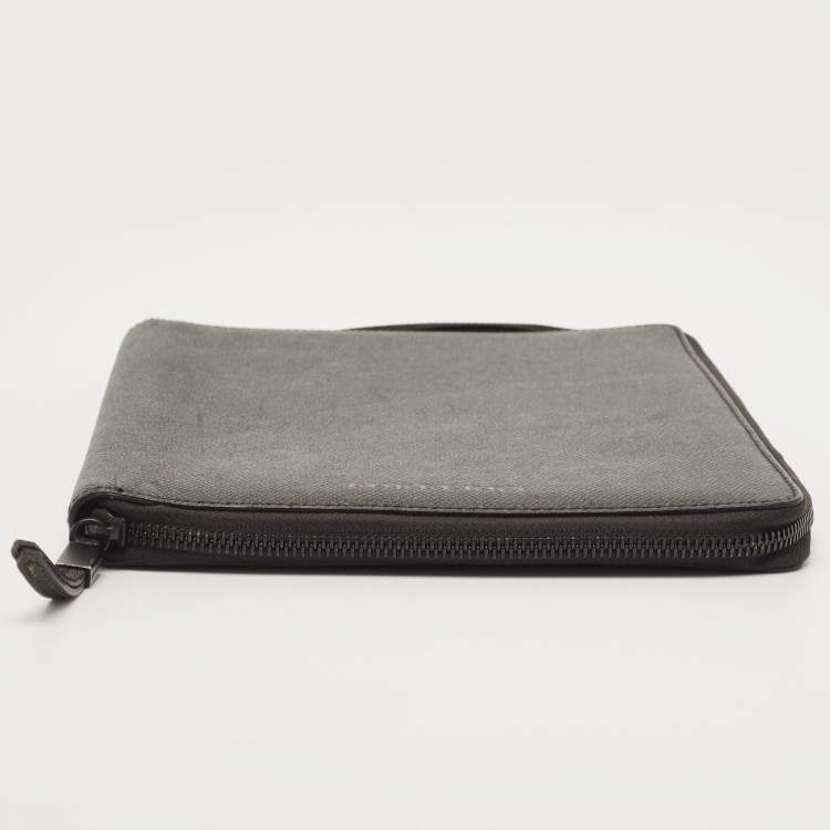 Pre Owned Burberry Black Leather Tablet Case