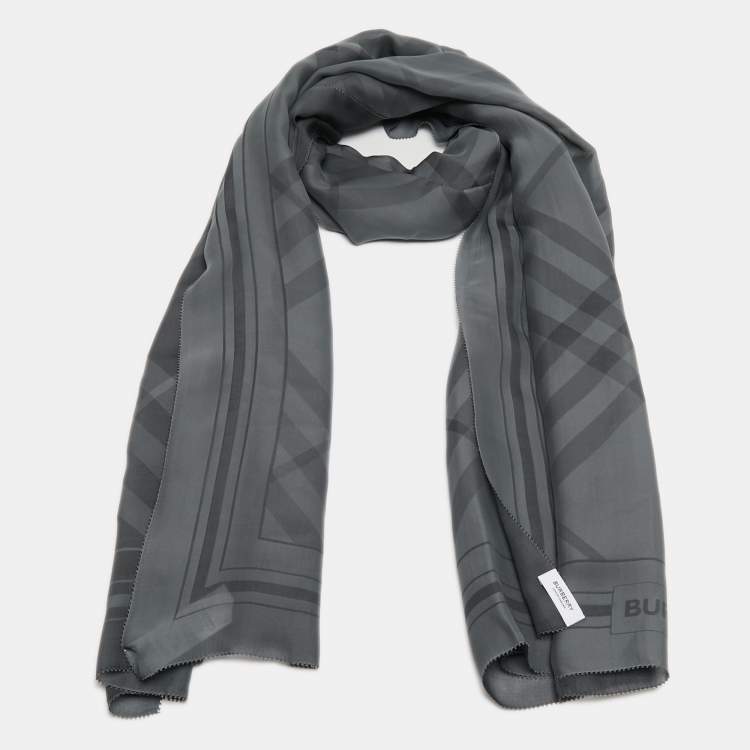 Pre Owned Burberry Grey Silk Argyle Stole