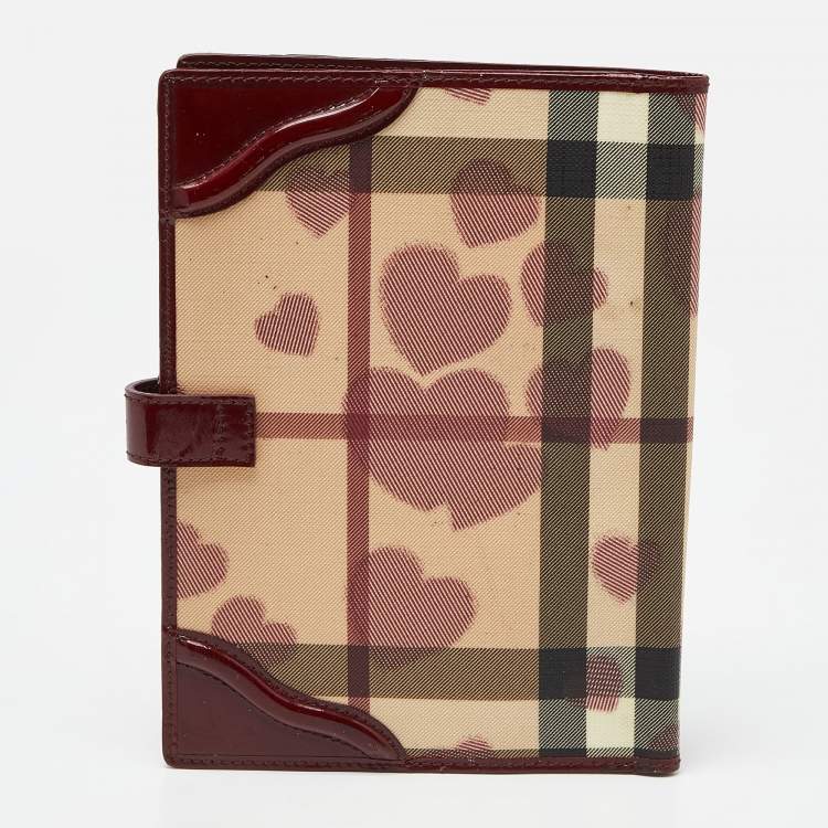 Pre Owned Burberry Burgundy Heart Nova Coated Canvas and Patent Leather Agenda Cover
