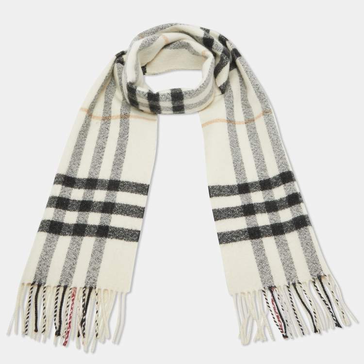 Pre Owned Burberry Cream Checked Cashmere Blend Fringed Muffler