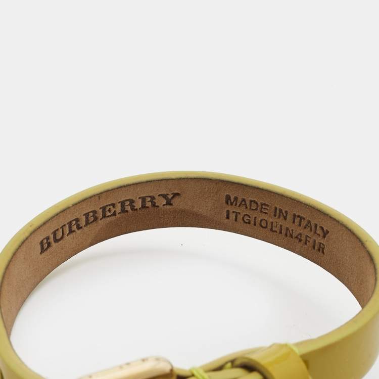 Pre Owned Burberry Leather Bee Charm Gold Tone Bracelet
