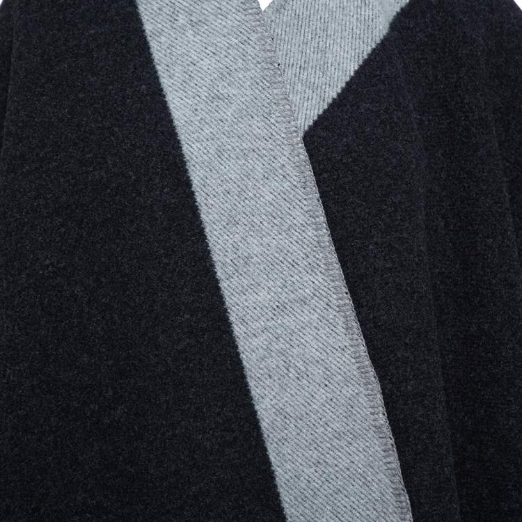 Pre Owned Burberry Black & Grey Wool Poncho (One Size)