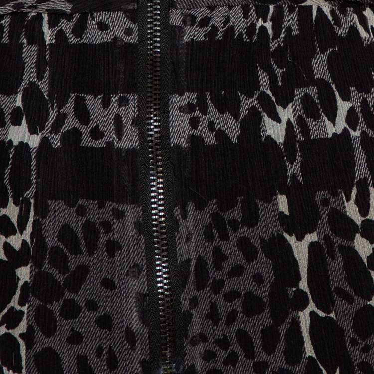 Pre Owned Burberry Black Animal Printed Silk Plunge Neck Draped Peplum Top S