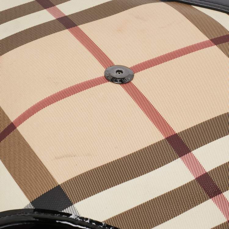 Pre Owned Burberry Black/Beige Nova Check PVC and Patent Leather Brooke Hobo