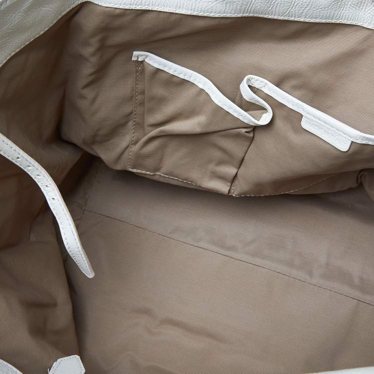 Pre Owned Burberry Beige House Check Canvas and Patent Leather Tote