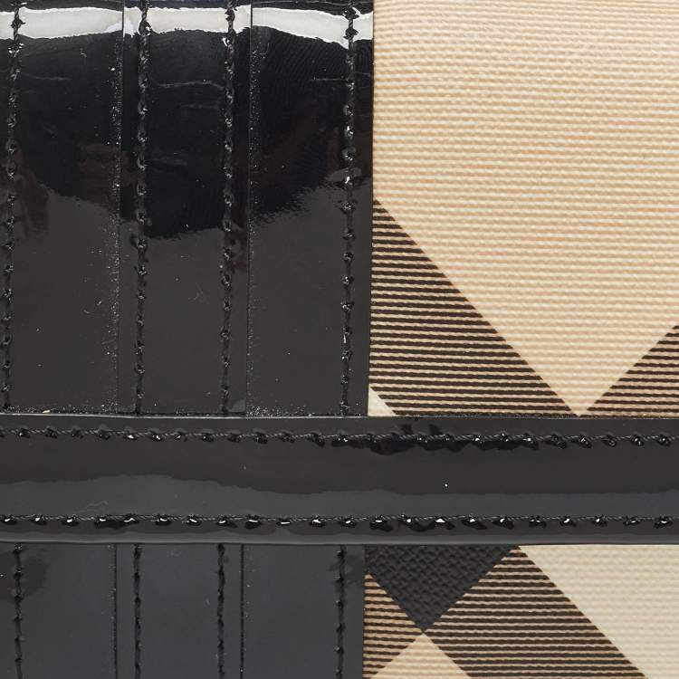 Pre Owned Burberry Black Beige Patent Leather and Coated Canvas Penrose Flap Wallet
