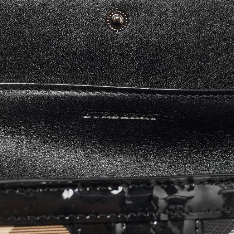 Pre Owned Burberry Black Beige Patent Leather and Coated Canvas Penrose Flap Wallet