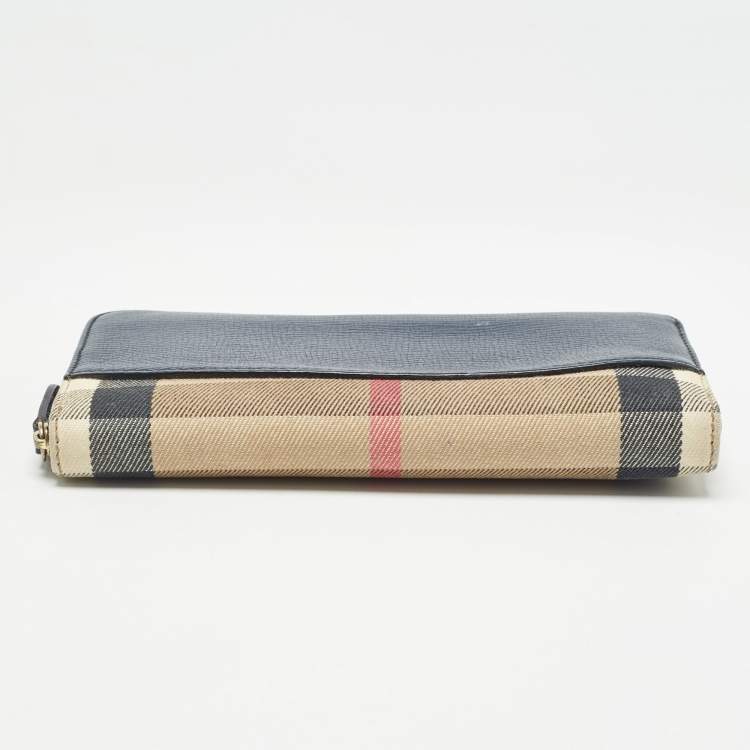 Pre Owned Burberry Navy Blue/Beige House Check Canvas and Leather Zip Continental Wallet