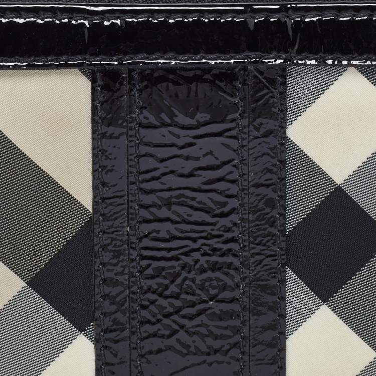 Pre Owned Burberry Grey/Black Patent Leather and Nylon Penrose Flap Wallet