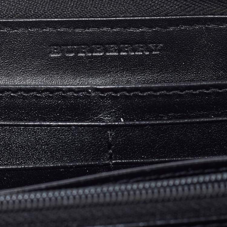 Pre Owned Burberry Grey/Black Patent Leather and Nylon Penrose Flap Wallet