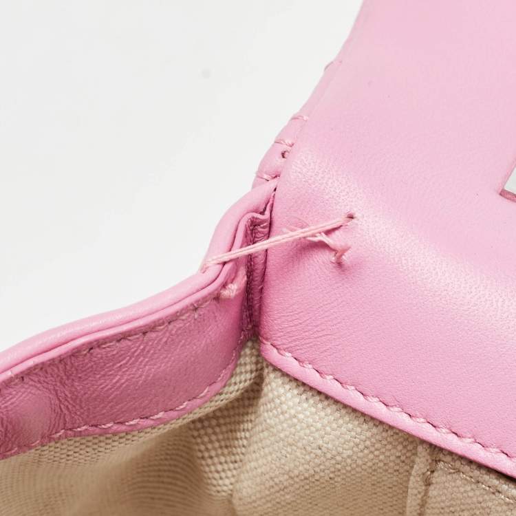 مملوكة مسبقًا Burberry Pink Quilted Leather Small Lola Chain Shoulder Bag