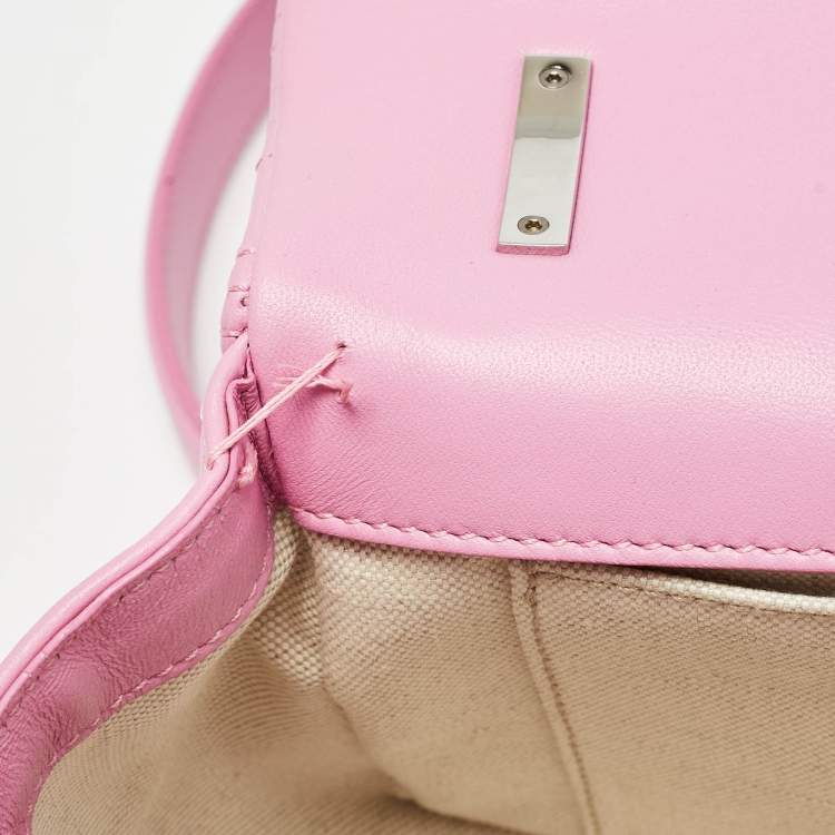 مملوكة مسبقًا Burberry Pink Quilted Leather Small Lola Chain Shoulder Bag