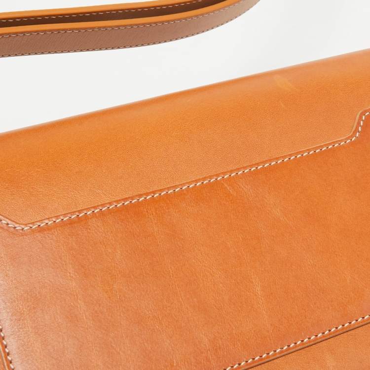 Pre Owned Burberry Pale Orange Leather Small Olympia Shoulder Bag