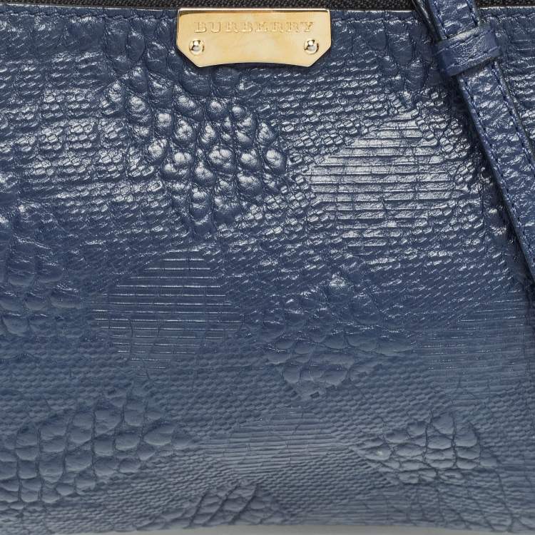 Pre Owned Burberry Navy Blue Grain Check Embossed Leather Peyton Crossbody Bag