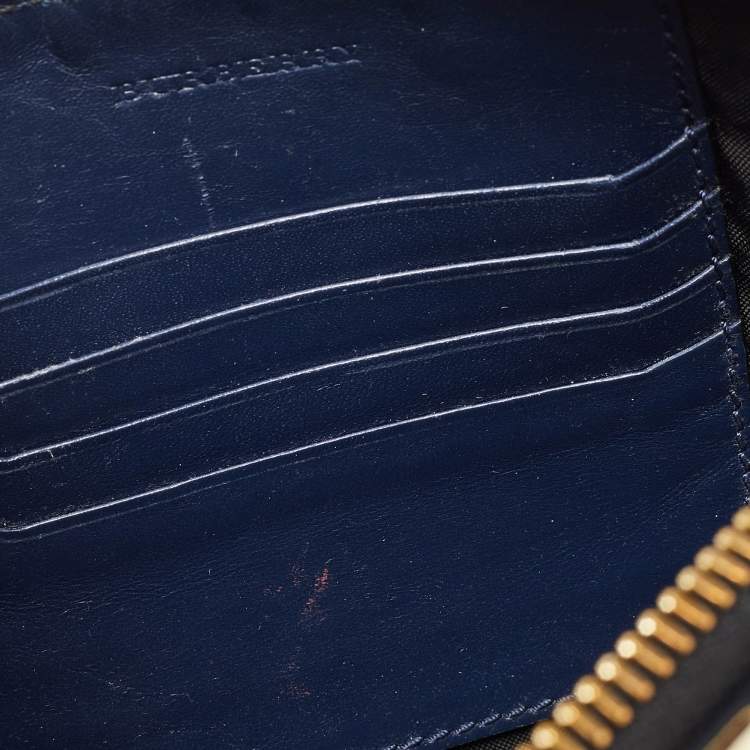 Pre Owned Burberry Navy Blue Grain Check Embossed Leather Peyton Crossbody Bag