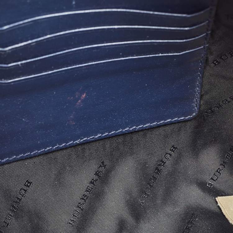 Pre Owned Burberry Navy Blue Grain Check Embossed Leather Peyton Crossbody Bag