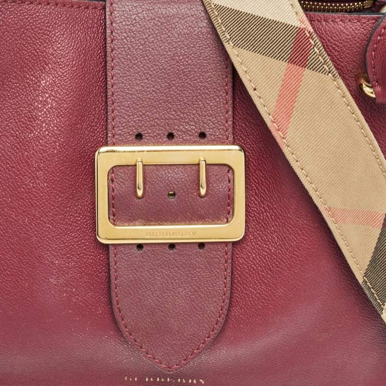Pre Owned Burberry Burgundy Leather Buckle Tote